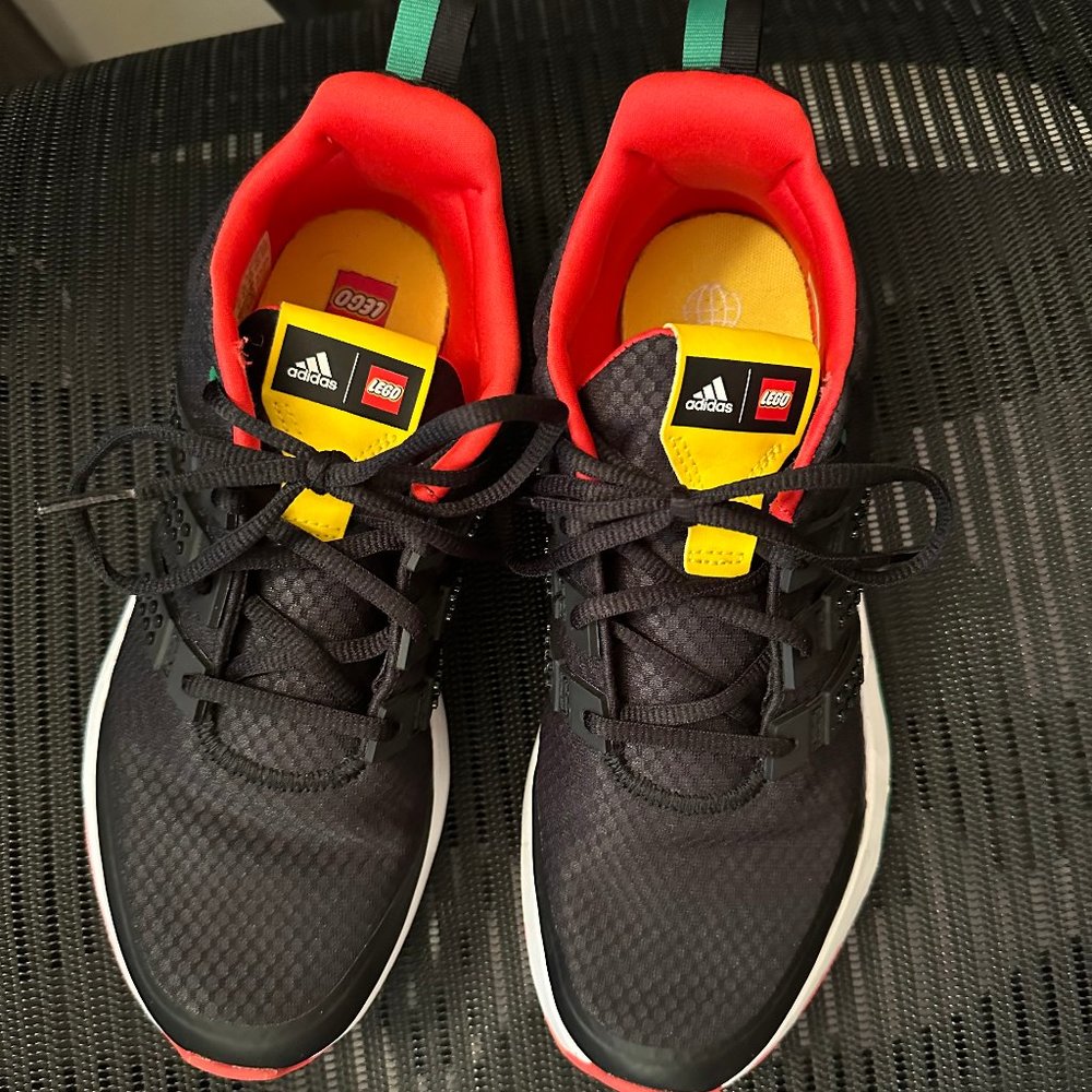 adidas Racer TR21 x LEGO® Shoes Black / Yellow / Red